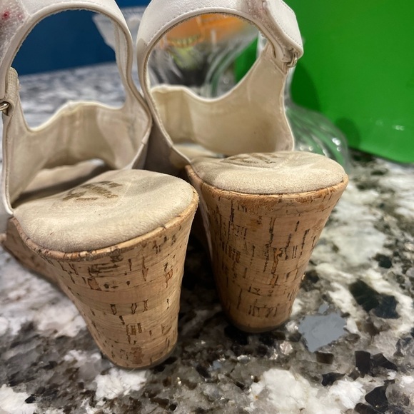 St. John’s Bay Cork Wedge Sandals woman’s size 9.5 - Picture 11 of 14